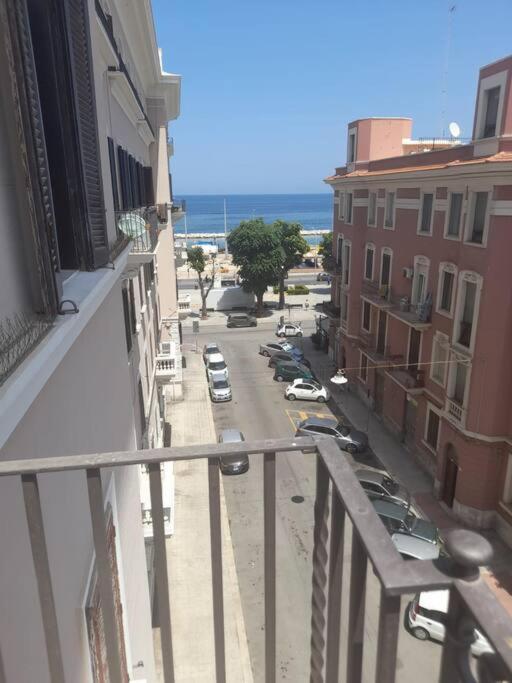 Casa Jole, Appartamento In Centro Bari Extérieur photo