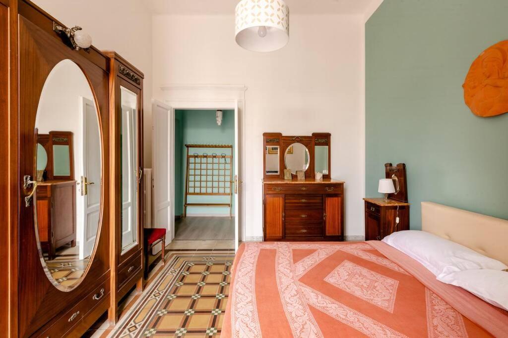 Casa Jole, Appartamento In Centro Bari Extérieur photo